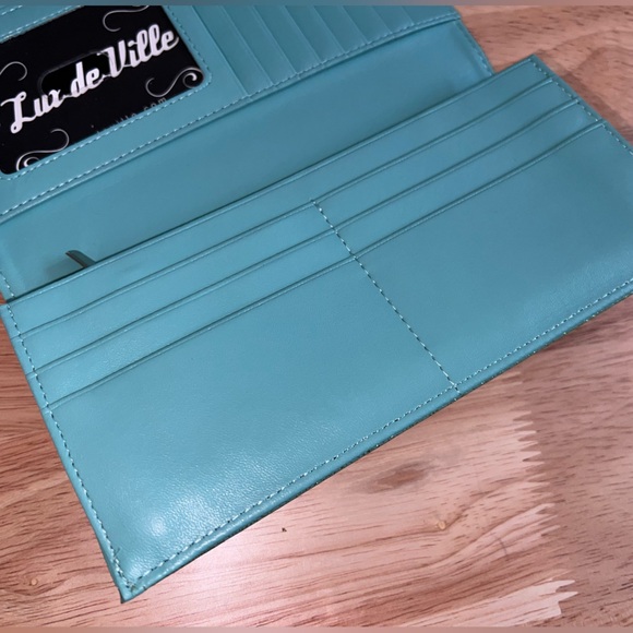 Lux de Ville | Starlite Wallet - Picture 11 of 13